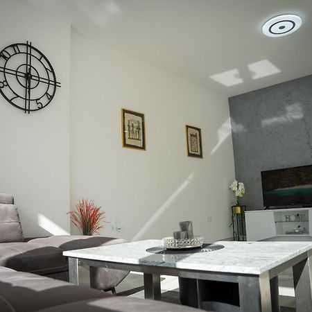 Apartment Una Laguna Bihać Eksteriør billede